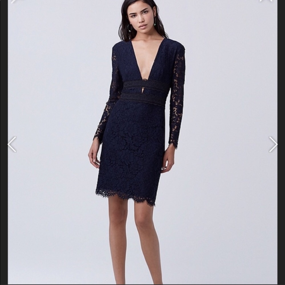 DVF lace dress Size 4